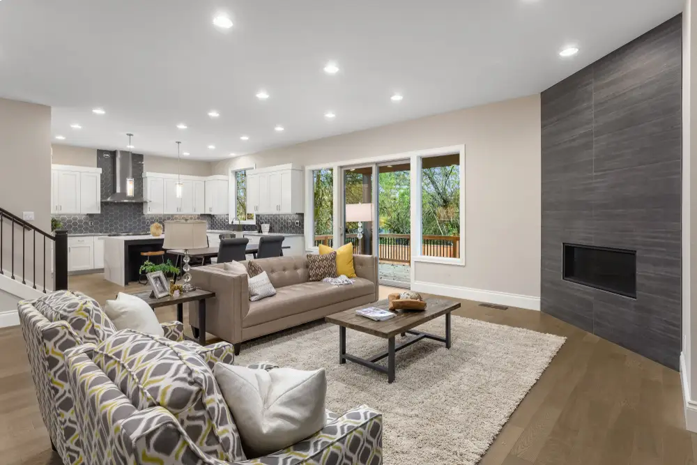 Le salon et la cuisine